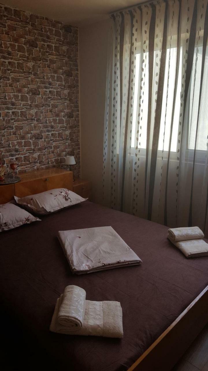 Apartament Victory Orsova Exterior photo